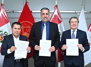 Luis Villanueva Carbajal, Alejandro Garland y Rodolfo Bragagnini sostienen el Convenio Colectivo 2026 del Sector Construcción.